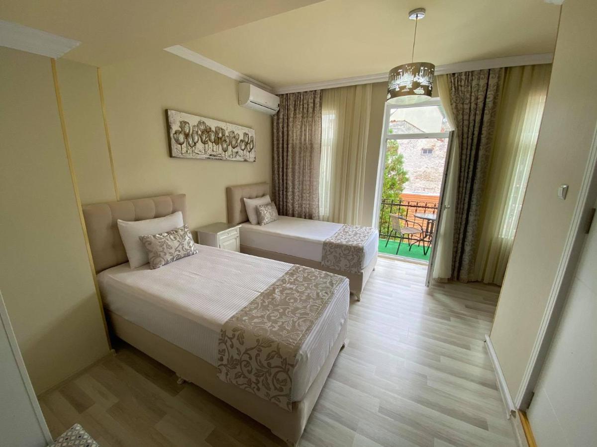 Otantik Shumen Hotel Kültér fotó